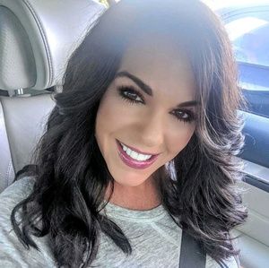 Meet your Posher, Renee